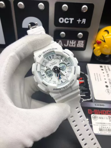 Hot selling GA-120 hand-raise light Casio G-SHOCK--classic shockproof dial design👍In stock and shipped immediately, 45-degree automatic hand-raise light function with strong visual impact🙈LCD liquid crystal display💡Stopwatch speed function accurate to 1/1000 second⌛Shockproof📣Anti-magnetic💥200 meters waterproof🏊48 city time📲Countdown⏳Alarm clock⏰Fully automatic calendar and other powerful functions