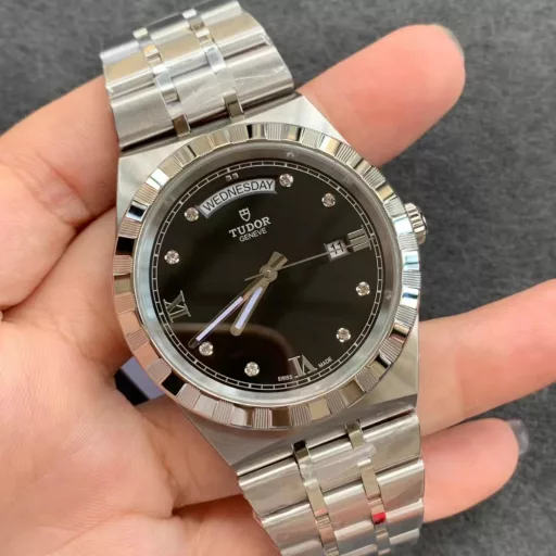 V7 41mm