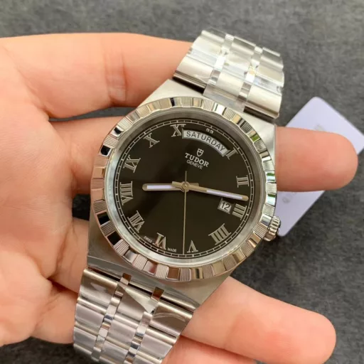V7 41mm