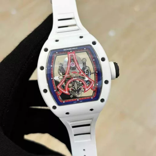 The latest model Richard Mille RM52-03 Tourbillon Super Watch, Eiffel Tower The Paris Tower in France where you and I meet.Richard is limited to 10 pieces worldwide Paris Saint-GermainRichard RM I won’t buy the popular models, I usually buy the limited edition, do you understand me? Richard Mille