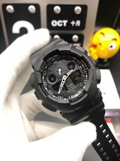 GA-110 Hand-raise Light Casio G-SHOCK--Classic shockproof dial design👍In stock and shipped immediately, 45-degree automatic hand-raise light function with strong visual impact🙈LCD liquid crystal display💡Stopwatch speed function accurate to 1/1000 second⌛Shockproof📣Anti-magnetic💥200 meters waterproof🏊48 city time📲Countdown⏳Alarm clock⏰Fully automatic calendar and other powerful functions