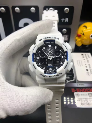 GA-110 Hand-raise Light Casio G-SHOCK--Classic shockproof dial design👍In stock and shipped immediately, 45-degree automatic hand-raise light function with strong visual impact🙈LCD liquid crystal display💡Stopwatch speed function accurate to 1/1000 second⌛Shockproof📣Anti-magnetic💥200 meters waterproof🏊48 city time📲Countdown⏳Alarm clock⏰Fully automatic calendar and other powerful functions
