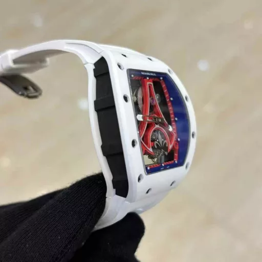 The latest model Richard Mille RM52-03 Tourbillon Super Watch, Eiffel Tower The Paris Tower in France where you and I meet.Richard is limited to 10 pieces worldwide Paris Saint-GermainRichard RM I won’t buy the popular models, I usually buy the limited edition, do you understand me? Richard Mille
