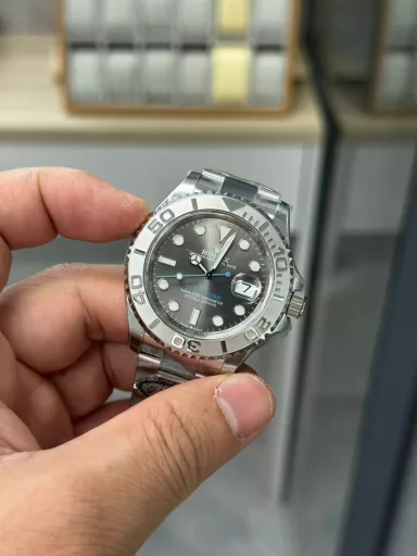 C Grey Yacht Shanghai 3235 Movement