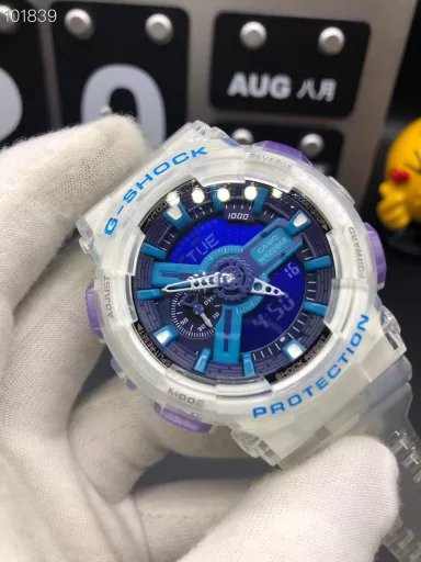 GA-110 Hand-raise Light Casio G-SHOCK--Classic shockproof dial design👍In stock and shipped immediately, 45-degree automatic hand-raise light function with strong visual impact🙈LCD liquid crystal display💡Stopwatch speed function accurate to 1/1000 second⌛Shockproof📣Anti-magnetic💥200 meters waterproof🏊48 city time📲Countdown⏳Alarm clock⏰Fully automatic calendar and other powerful functions