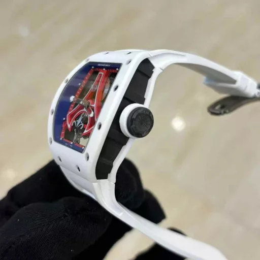 The latest model Richard Mille RM52-03 Tourbillon Super Watch, Eiffel Tower The Paris Tower in France where you and I meet.Richard is limited to 10 pieces worldwide Paris Saint-GermainRichard RM I won’t buy the popular models, I usually buy the limited edition, do you understand me? Richard Mille