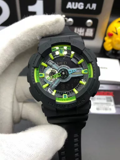 GA-110 Hand-raise Light Casio G-SHOCK--Classic shockproof dial design👍In stock and shipped immediately, 45-degree automatic hand-raise light function with strong visual impact🙈LCD liquid crystal display💡Stopwatch speed function accurate to 1/1000 second⌛Shockproof📣Anti-magnetic💥200 meters waterproof🏊48 city time📲Countdown⏳Alarm clock⏰Fully automatic calendar and other powerful functions