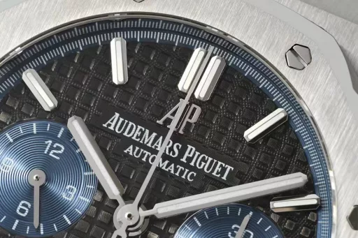 IPF new product is coming - Audemars Piguet 26331OR Royal Oak Multi-function Chronograph Mechanical Watch 41MM!Features: The case structure is consistent with the original authentic product, and the assembly method is consistent with the original, making the thickness thinner than before!The screw-in crown and the push-in chronograph button are consistent with the original, so it will not be fake at first glance! (Different from the market chronograph and reset buttons, which can only be pressed after the knob)1⃣️[Movement] 7750 modified original movement 6-digit small seconds The function is consistent with the original!2⃣️[Watch mirror] The mirror surface is the same as the original one. The sapphire glass mirror surface is placed at the same angle as the original, maintaining the same transparent brightness and consistent anti-glare effect!3⃣️[Case] ​​The case is made of stainless steel, using the original data to open the mold, top-level polishing, whether it is the texture or the texture, it is close to the original. After brushing and partial polishing, it flickers and shows a unique temperament of exquisiteness and toughness!4⃣️【Head grain】The most user-friendly loose head grain buffer ensures a better fit on the wrist and more comfortable to wear.5⃣️【Dial】Restores the exquisiteness of the authentic dial, the three-dimensional and neat 