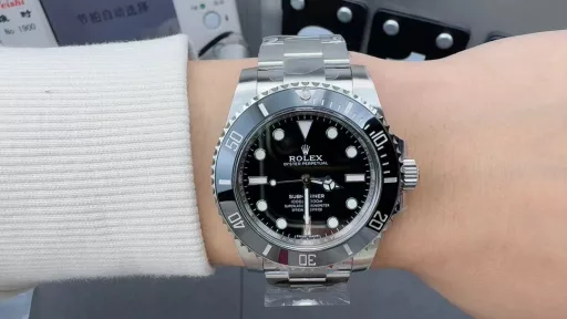 C Rolex Black Water Ghost without calendar