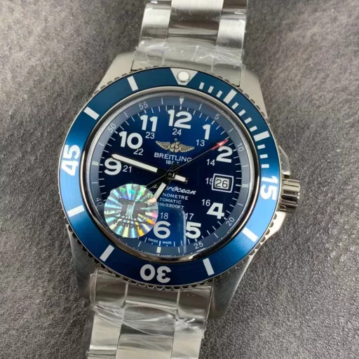 TF-factory's new Super Ocean 44mm special edition watch combines superb technology with original style[Case] ​​Original blank molding316L stainless steel case, equipped with a one-to-one red double-seal screw-in crown (visible when the crown is unscrewed⭕️), and also equipped with the same safety pressure relief valve as the original, truly 100% waterproof![Bezel] Made of high-tech scratch-resistant ceramic.[Mirror] Ultra-transparent double-sided anti-glare treatment curved sapphire mirror further ensures excellent readability.[Movement] Top-grade polished Seagull 2824 flower washing machine.All accessories are interchangeable with the original, reaching the original level, and the quantity is limited.