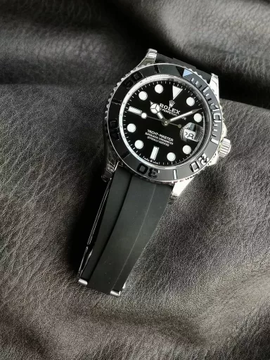 VS limited edition recommendation, Rolex Yacht-Master series m226659-0002 watch, stainless steel case with natural rubber strap, bidirectional rotating 60-minute scale outer ring with matte black Cerachrom ceramic bezel, polished three-dimensional numbers and scales, black lacquer, 18ct white gold hour markers, easy-to-read Chromalight luminous (long-lasting blue light), 18ct white gold hands, easy-to-read Chromalight luminous (long-lasting blue light), 3235 automatic machinery, 42 mm.