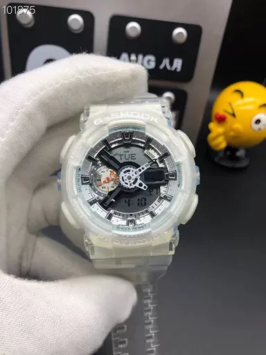 GA-110 Hand-raise Light Casio G-SHOCK--Classic shockproof dial design👍In stock and shipped immediately, 45-degree automatic hand-raise light function with strong visual impact🙈LCD liquid crystal display💡Stopwatch speed function accurate to 1/1000 second⌛Shockproof📣Anti-magnetic💥200 meters waterproof🏊48 city time📲Countdown⏳Alarm clock⏰Fully automatic calendar and other powerful functions