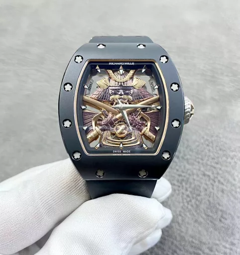 Richard Miller RM47 series, Black Warrior all-in-one real tourbillon Look carefully at the weight real tourbillon! Watchmaking technology Ceramic watch The polished toffee pointer is also the yin and yang pointer The six-character flywheel will turn! Waterproof treatment,