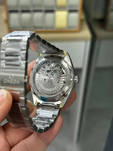 VS Seamaster 150m Teak Green 8900 open mold integrated movement