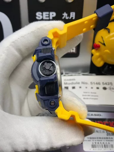 GA-400 hand-raise light Casio G-SHOCK--classic shockproof dial design👍In stock and shipped immediately, 45-degree automatic hand-raise light function with strong visual impact🙈LCD liquid crystal display💡Stopwatch speed function accurate to 1/1000 second⌛Shockproof📣Anti-magnetic💥200 meters waterproof🏊48 city time📲Countdown⏳Alarm clock⏰Fully automatic calendar and other powerful functions