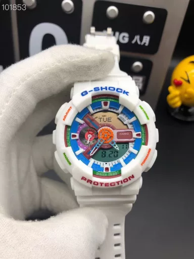 GA-110 Hand-raise Light Casio G-SHOCK--Classic shockproof dial design👍In stock and shipped immediately, 45-degree automatic hand-raise light function with strong visual impact🙈LCD liquid crystal display💡Stopwatch speed function accurate to 1/1000 second⌛Shockproof📣Anti-magnetic💥200 meters waterproof🏊48 city time📲Countdown⏳Alarm clock⏰Fully automatic calendar and other powerful functions