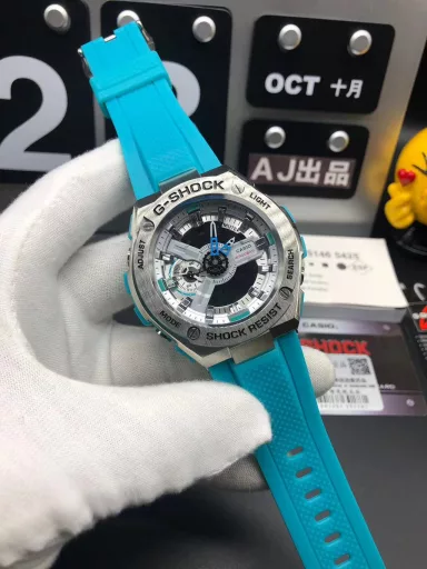 GST-400G hand-raise light Casio G-SHOCK--classic shockproof dial design👍In stock and shipped immediately, 45-degree automatic hand-raise light function with strong visual impact🙈LCD liquid crystal display💡Stopwatch speed function accurate to 1/1000 second⌛Shockproof📣Anti-magnetic💥200 meters waterproof🏊48 city time📲Countdown⏳Alarm clock⏰Fully automatic calendar and other powerful functions