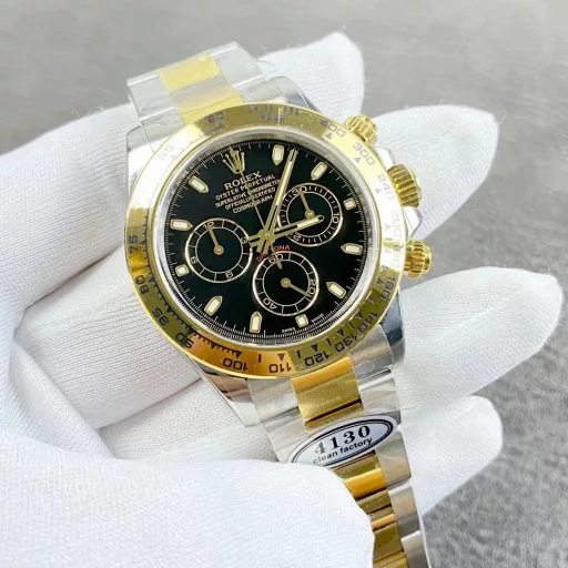 Rolex Cosmograph Daytona series m116503-0004 watch! Gold-plated black face luminous stripe Daytona, equipped with Dandong 4130 movement, 40mm diameter, the middle gold strap part does not leak white, C factory