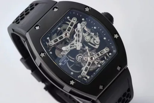 The RM027 is a replica of the axe of creation. It is the first tourbillon movement customized based on a single watch model, Richard Miller RM 027. It highly restores the design texture of the RICHARD MILLE RM027, which is priced at four million. It has a 40mm diameter, a titanium case, and is coated with a hydrogen-free graphite film, which reduces the weight by 30% and increases the hardness by 40%. The rubber strap imported from Indonesia is a honeycomb strap designed based on the genuine RM027. It is the most restored RM027 on the market and the first Richard Miller with genuine texture. With omnipotence, we pay tribute to you who are omnipotent - Eur factory