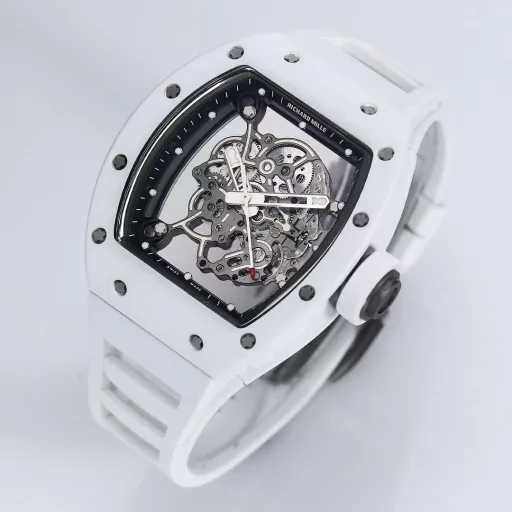 BBR RM0551⃣️Case: The white ceramic case is the same as the original. The chamfer details of the case are reduced to be exactly the same as the original, the bottom cover is reduced to see the light, and only the glass sees the light. The details are also one of the most correct versions at present! Upgrade a few details and it looks more like the original.2⃣️Movement: Redevelop the original RMUL2 integrated movement, and the balance wheel of the double barrel movement is clearly visible and moves. Say goodbye to the fake splint movement at first glance!3⃣️Watch diameter: The size is the same as the original 49.90X42.70 mm, and the thickness is 13.5MM4⃣️Watch mirror material: sapphire crystal mirror double anti-glare effect.5⃣️Watch strap material: natural rubber watch strap!6⃣️Watch buckle: original latest version folding buckleRichard Mille not only has exquisite watchmaking craftsmanship and is loyal to the spirit of traditional watches, but also advocates breaking through existing rules and regulations, exploring new heights of watchmaking craftsmanship, and integrating new elements of the new century into traditional craftsmanship. Comfortable, shock-resistant, durable, accurate and lightweight watches have become a 