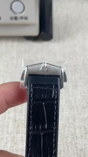 VS Omega Fifth Generation Gold Constellation 8900 Movement