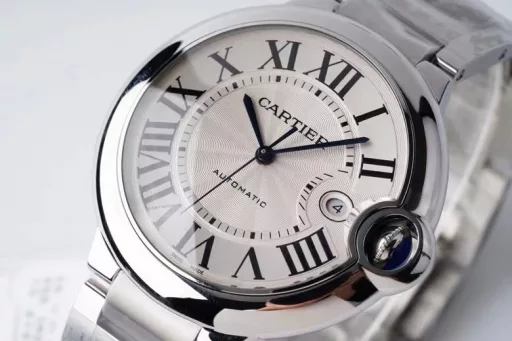 Classic Reappearance [Gathering the Essence of Past Reproductions and Opening the Road to AF Super God]AF is skilled in craftsmanship, quality, beauty and shape. Ingeniously create a unique clone - Cartier Blue Balloon 42mm series. Round and elegant, showing noble temperament. 🎮[Case] ​​The watch size is 42mmX13mm. The 316L stainless steel case has been polished to the extreme by AF watchmakers and is shiny. The level of refinement is no less than the original, and the unique charm of the original is perfectly reflected.[Wonderful details] The original-level dial, hands and spinels surpass all current imitations, which is the soul selling point of the watch.[Market Exclusive] Exclusively adopt the TOP-level Seagull 2892 modified original Cal.049 movement, truly making the winding feel and time adjustment direction consistent with the original 🎮[Crocodile leather] Compared with other imitations, AF uses the American Sissippi alligator leather belly, which has a burst of texture and glossiness, and the effect is overwhelmingThere are thousands of watches, and AF is the leader!Pursue perfection and achieve extraordinary results! 🎮Three elite exquisite recommended men's mechanical watches SJ carefully creates super-realistic real-life pictures for you