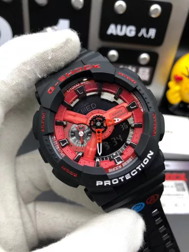 GA-110 Hand-raise Light Casio G-SHOCK--Classic shockproof dial design👍In stock and shipped immediately, 45-degree automatic hand-raise light function with strong visual impact🙈LCD liquid crystal display💡Stopwatch speed function accurate to 1/1000 second⌛Shockproof📣Anti-magnetic💥200 meters waterproof🏊48 city time📲Countdown⏳Alarm clock⏰Fully automatic calendar and other powerful functions