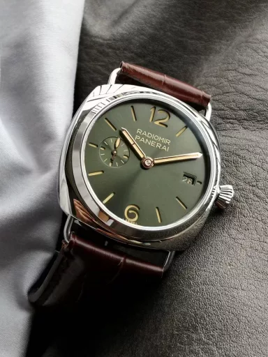 TTF Fresh Seafood Recommendation: Panerai Radar Series PAM01293 watch, stainless steel case with black Italian imported calfskin strap, sapphire crystal glass, blue dial with stick-shaped hour markers, luminous display. Equipped with P.900 automatic mechanical movement, size: 40 mm