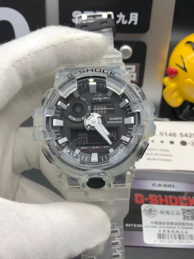 Hot selling GA-710 hand-raise light Casio G-SHOCK--classic shockproof dial design👍In stock and shipped immediately, 45-degree automatic hand-raise light function with strong visual impact🙈LCD liquid crystal display💡Stopwatch speed function accurate to 1/1000 second⌛Shockproof📣Anti-magnetic💥200 meters waterproof🏊48 city time📲Countdown⏳Alarm clock⏰Fully automatic calendar and other powerful functions📆