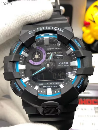 Hot selling GA-710 hand-raise light Casio G-SHOCK--classic shockproof dial design👍In stock and shipped immediately, 45-degree automatic hand-raise light function with strong visual impact🙈LCD liquid crystal display💡Stopwatch speed function accurate to 1/1000 second⌛Shockproof📣Anti-magnetic💥200 meters waterproof🏊48 city time📲Countdown⏳Alarm clock⏰Fully automatic calendar and other powerful functions📆