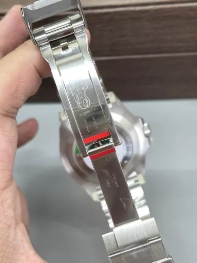Clean new product, 126600 single red small ghost king 43mm, five-grade titanium metal drain valve, real function, the only one on the market [strong] equipped with the latest version of 3235 all-in-one machine, top workmanship