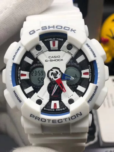 Hot selling GA-120 hand-raise light Casio G-SHOCK--classic shockproof dial design👍In stock and shipped immediately, 45-degree automatic hand-raise light function with strong visual impact🙈LCD liquid crystal display💡Stopwatch speed function accurate to 1/1000 second⌛Shockproof📣Anti-magnetic💥200 meters waterproof🏊48 city time📲Countdown⏳Alarm clock⏰Fully automatic calendar and other powerful functions