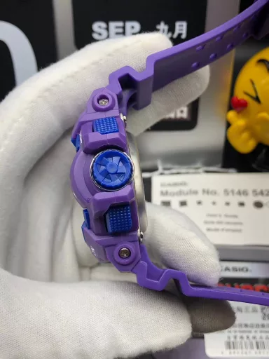 GA-400 hand-raise light Casio G-SHOCK--classic shockproof dial design👍In stock and shipped immediately, 45-degree automatic hand-raise light function with strong visual impact🙈LCD liquid crystal display💡Stopwatch speed function accurate to 1/1000 second⌛Shockproof📣Anti-magnetic💥200 meters waterproof🏊48 city time📲Countdown⏳Alarm clock⏰Fully automatic calendar and other powerful functions