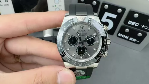 Clean 4130 movement black steel