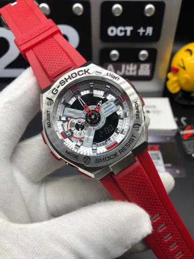 GST-400G hand-raise light Casio G-SHOCK--classic shockproof dial design👍In stock and shipped immediately, 45-degree automatic hand-raise light function with strong visual impact🙈LCD liquid crystal display💡Stopwatch speed function accurate to 1/1000 second⌛Shockproof📣Anti-magnetic💥200 meters waterproof🏊48 city time📲Countdown⏳Alarm clock⏰Fully automatic calendar and other powerful functions