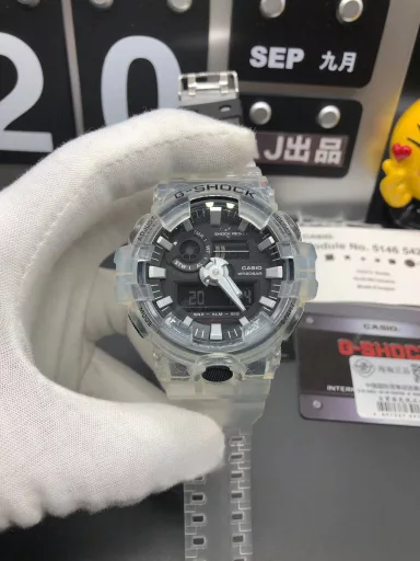 Hot selling GA-710 hand-raise light Casio G-SHOCK--classic shockproof dial design👍In stock and shipped immediately, 45-degree automatic hand-raise light function with strong visual impact🙈LCD liquid crystal display💡Stopwatch speed function accurate to 1/1000 second⌛Shockproof📣Anti-magnetic💥200 meters waterproof🏊48 city time📲Countdown⏳Alarm clock⏰Fully automatic calendar and other powerful functions📆