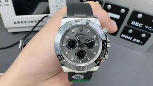 Clean 4130 movement black steel