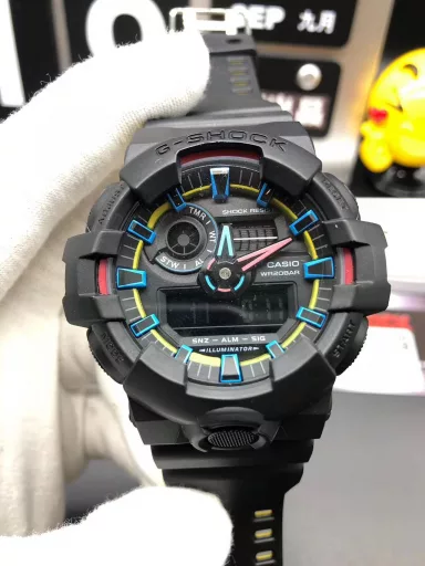 Hot selling GA-710 hand-raise light Casio G-SHOCK--classic shockproof dial design👍In stock and shipped immediately, 45-degree automatic hand-raise light function with strong visual impact🙈LCD liquid crystal display💡Stopwatch speed function accurate to 1/1000 second⌛Shockproof📣Anti-magnetic💥200 meters waterproof🏊48 city time📲Countdown⏳Alarm clock⏰Fully automatic calendar and other powerful functions📆
