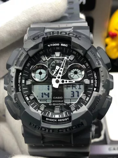 GA-110 Hand-raise Light Casio G-SHOCK--Classic shockproof dial design👍In stock and shipped immediately, 45-degree automatic hand-raise light function with strong visual impact🙈LCD liquid crystal display💡Stopwatch speed function accurate to 1/1000 second⌛Shockproof📣Anti-magnetic💥200 meters waterproof🏊48 city time📲Countdown⏳Alarm clock⏰Fully automatic calendar and other powerful functions