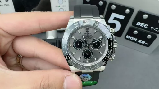 Clean 4130 movement black steel
