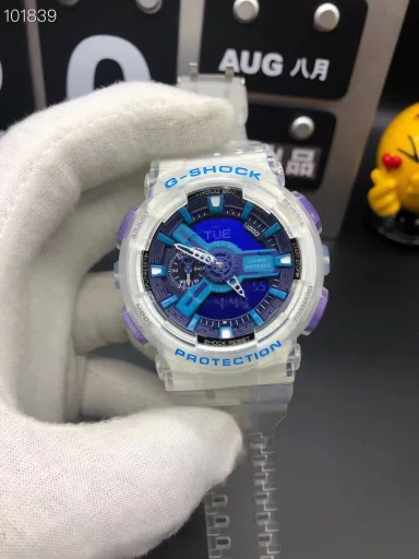GA-110 Hand-raise Light Casio G-SHOCK--Classic shockproof dial design👍In stock and shipped immediately, 45-degree automatic hand-raise light function with strong visual impact🙈LCD liquid crystal display💡Stopwatch speed function accurate to 1/1000 second⌛Shockproof📣Anti-magnetic💥200 meters waterproof🏊48 city time📲Countdown⏳Alarm clock⏰Fully automatic calendar and other powerful functions