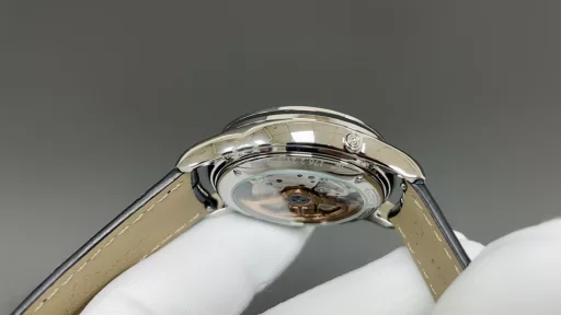 GR Factory 🌐 New Product After 3 years of research on the Jaeger-LeCoultre Master full-function perpetual calendar mechanical movement, the Jaeger-LeCoultre Master perpetual calendar automatic mechanical watch was reproduced. With the concept of not counting time and cost, the imported 9015 movement was used to restore the integrated machine complex function 868 movement. All functions are consistent with the official one! 1: Perpetual calendar function