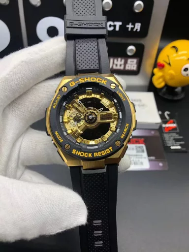 GST-400G hand-raise light Casio G-SHOCK--classic shockproof dial design👍In stock and shipped immediately, 45-degree automatic hand-raise light function with strong visual impact🙈LCD liquid crystal display💡Stopwatch speed function accurate to 1/1000 second⌛Shockproof📣Anti-magnetic💥200 meters waterproof🏊48 city time📲Countdown⏳Alarm clock⏰Fully automatic calendar and other powerful functions