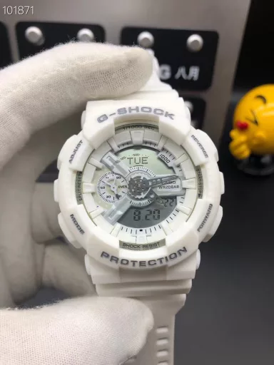 GA-110 Hand-raise Light Casio G-SHOCK--Classic shockproof dial design👍In stock and shipped immediately, 45-degree automatic hand-raise light function with strong visual impact🙈LCD liquid crystal display💡Stopwatch speed function accurate to 1/1000 second⌛Shockproof📣Anti-magnetic💥200 meters waterproof🏊48 city time📲Countdown⏳Alarm clock⏰Fully automatic calendar and other powerful functions