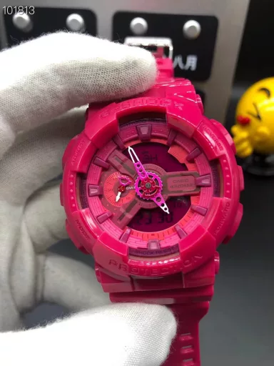 GA-110 Hand-raise Light Casio G-SHOCK--Classic shockproof dial design👍In stock and shipped immediately, 45-degree automatic hand-raise light function with strong visual impact🙈LCD liquid crystal display💡Stopwatch speed function accurate to 1/1000 second⌛Shockproof📣Anti-magnetic💥200 meters waterproof🏊48 city time📲Countdown⏳Alarm clock⏰Fully automatic calendar and other powerful functions