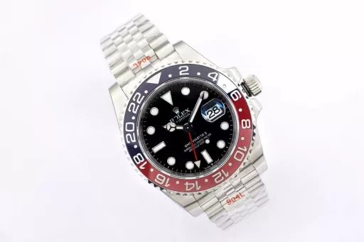EW's most powerful Rolex Oyster Perpetual GMT-Master 40 series① Exclusively customized 3186 movement, can adjust the hour hand, can adjust the calendar by the hour hand, restore all the original functions, stable and reliable quality;② Bezel: high-tech integrated ceramic outer bezel, with platinum font; (upgraded red and blue bezel, the color is almost the same as the original)③ Case: the size and thickness are the same as the original, the thickness is only 12.5;④ Lettering: top Swiss ice blue luminous, polished letter nails, color matching;⑤ Glass: sapphire glass with 2.5 times magnifying glass effect, transparent glass;⑥ Steel strap: 904 stainless steel strap, each strap fits perfectly with the lugs, giving the wrist the highest comfort;EW products must be fine products, and every extreme detail is the sincerity of the EW factory's ingenuity development;