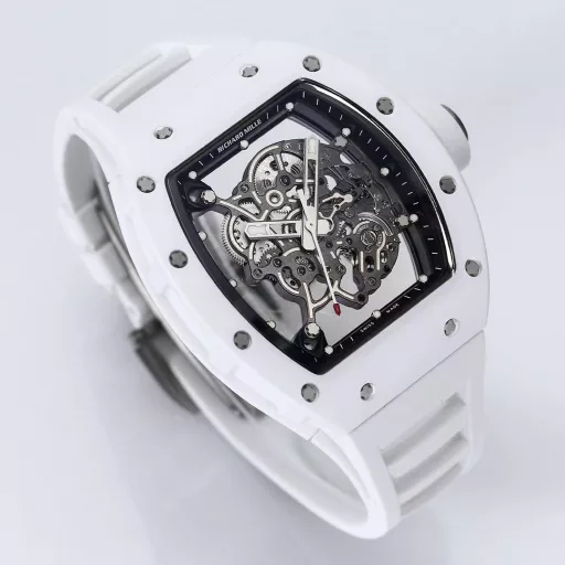 BBR RM0551⃣️Case: The white ceramic case is the same as the original. The chamfer details of the case are reduced to be exactly the same as the original, the bottom cover is reduced to see the light, and only the glass sees the light. The details are also one of the most correct versions at present! Upgrade a few details and it looks more like the original.2⃣️Movement: Redevelop the original RMUL2 integrated movement, and the balance wheel of the double barrel movement is clearly visible and moves. Say goodbye to the fake splint movement at first glance!3⃣️Watch diameter: The size is the same as the original 49.90X42.70 mm, and the thickness is 13.5MM4⃣️Watch mirror material: sapphire crystal mirror double anti-glare effect.5⃣️Watch strap material: natural rubber watch strap!6⃣️Watch buckle: original latest version folding buckleRichard Mille not only has exquisite watchmaking craftsmanship and is loyal to the spirit of traditional watches, but also advocates breaking through existing rules and regulations, exploring new heights of watchmaking craftsmanship, and integrating new elements of the new century into traditional craftsmanship. Comfortable, shock-resistant, durable, accurate and lightweight watches have become a 