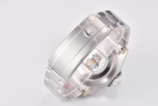 Clean factory/C factory Rolex 126610submariner1: Equipped with a one-to-one super 3235 integrated movement, no card movement decoration, and extremely stable movement2: The entire watch is made of 904L stainless steel / with an AR factory steel band3: The dial uses the market's exclusive 