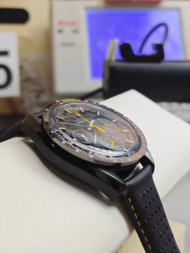 tw Omega Speedmaster Dark Side of the Moon Apollo 8