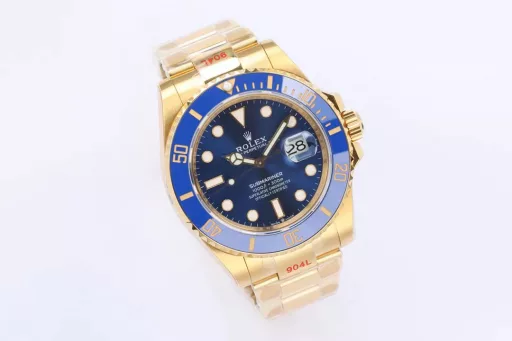EW Rolex Submariner 41 series (original mold, size and thickness match the original)1⃣️Equipped with Rolex's new blue balance spring 3235 movement;2⃣️The same thickness as the original 12.5mm: watch diameter 41mm; ceramic bezel; sapphire crystal watch mirror;3⃣️Solid center axis; polished letter pins; top Swiss ice blue luminous, consistent with Rolex original luminous;4⃣️Highly transparent sapphire glass;5⃣️Top workmanship, each strap fits perfectly with the lugs, giving the highest comfort to the wrist;6⃣️18K gold ceramic letter bezel, durable and non-fading; (the manufacturer promises free replacement if it fades)Every extreme detail is the sincerity of EW factory's ingenuity!